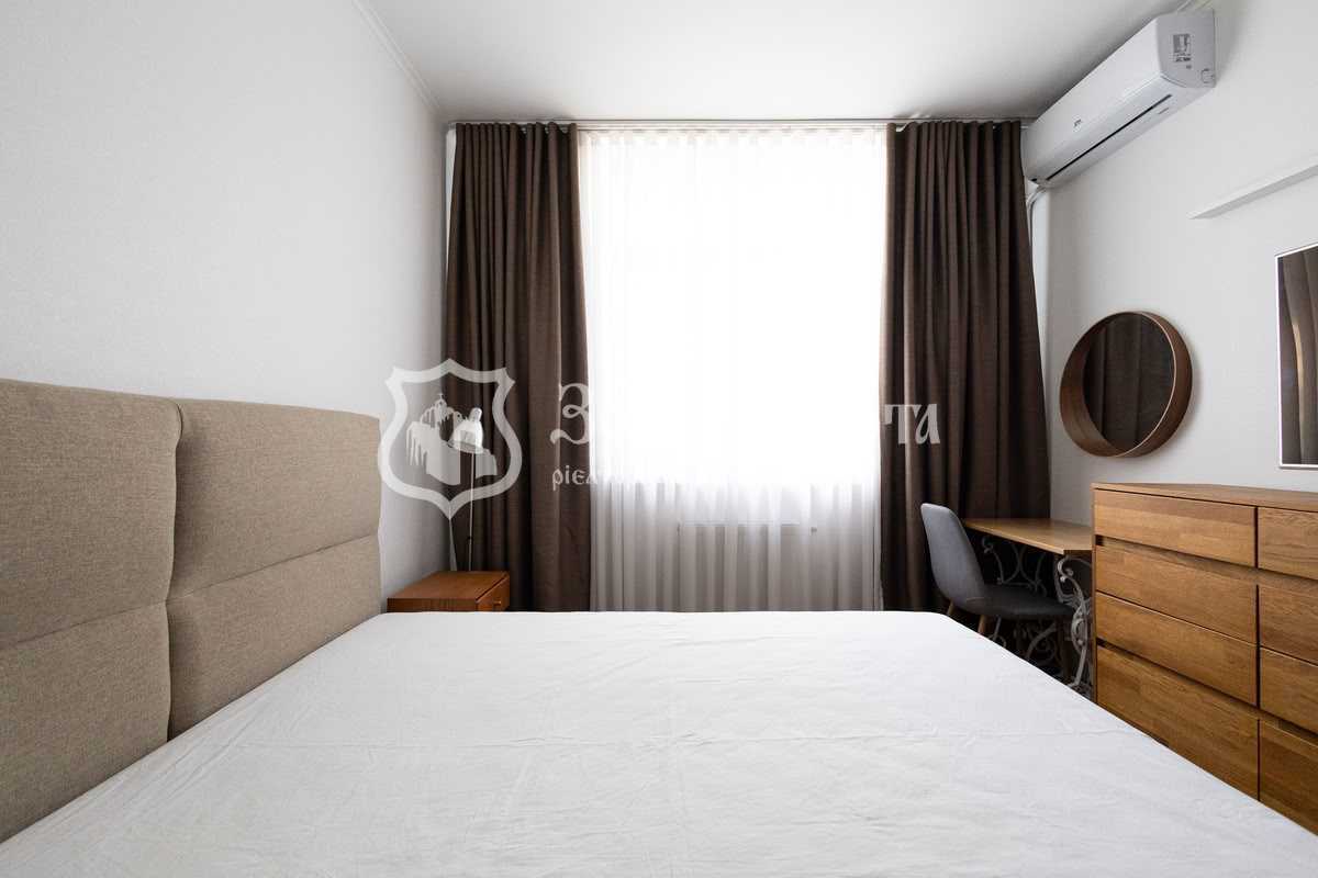 Продажа 3-комнатной квартиры 80 м², Академика Каблукова ул., 19