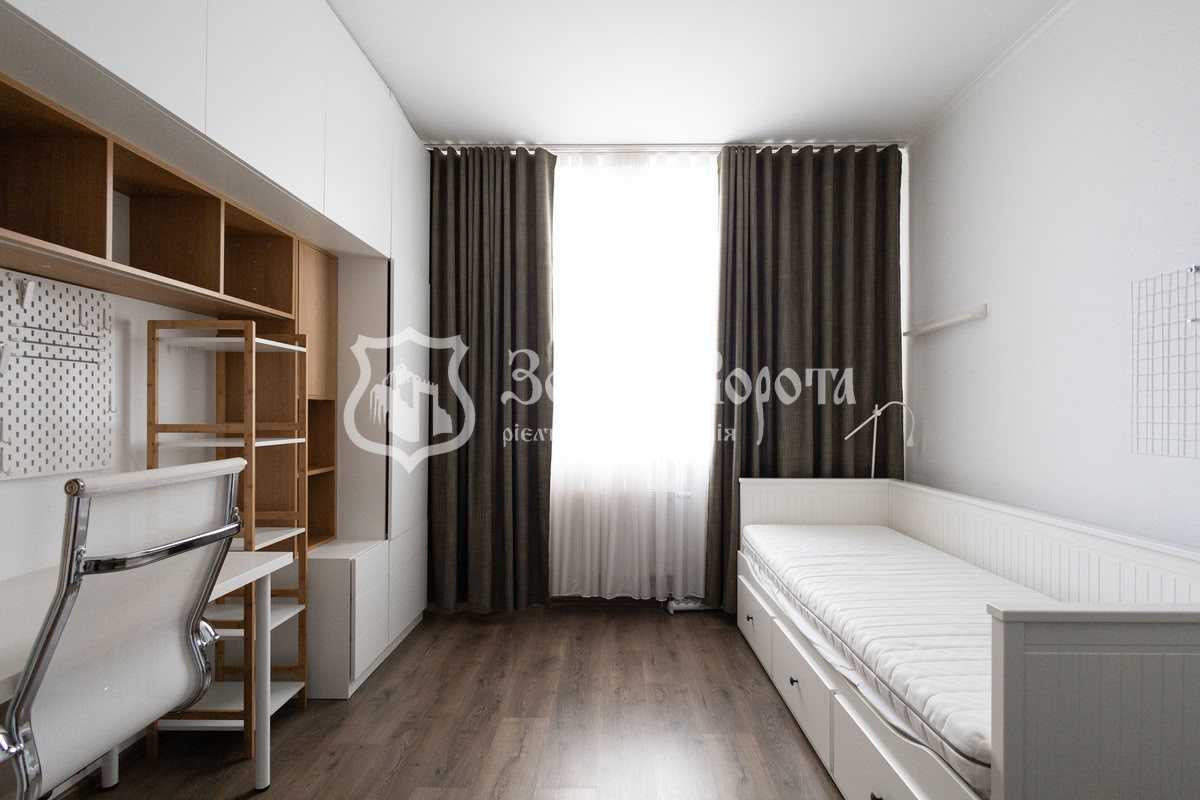 Продажа 3-комнатной квартиры 80 м², Академика Каблукова ул., 19