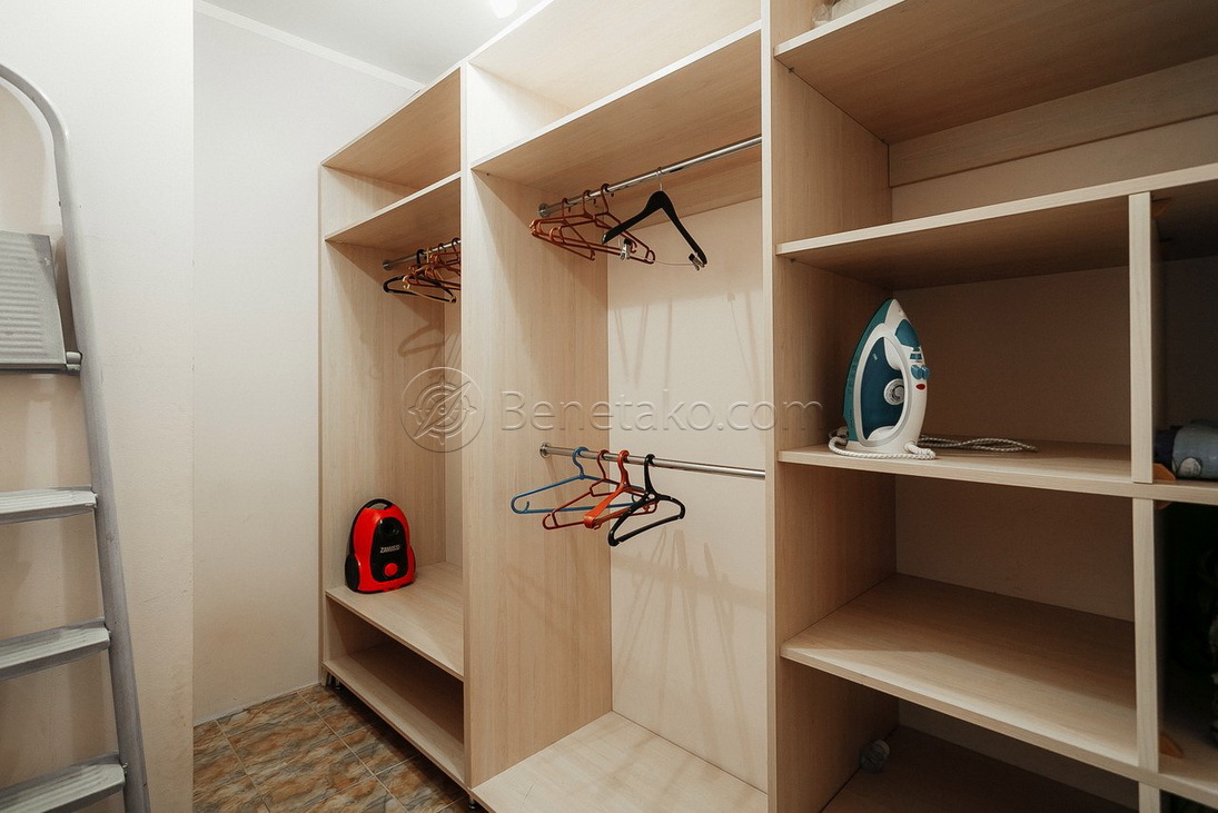 Аренда 3-комнатной квартиры 120 м², Генуэзская ул., 5