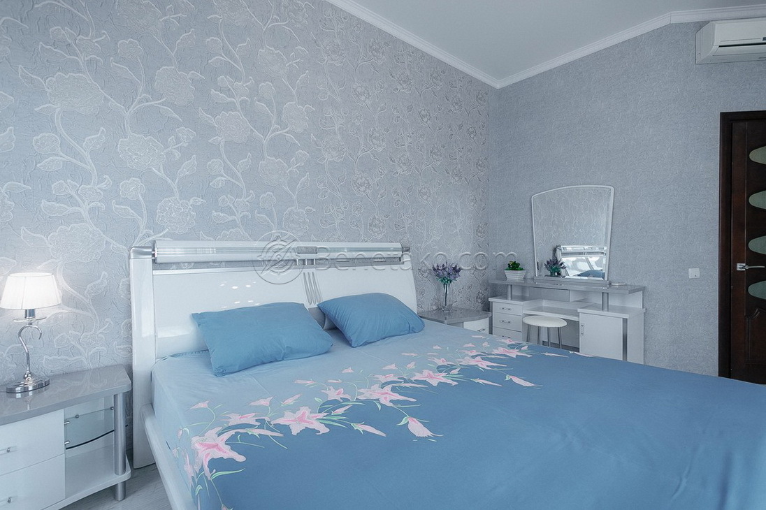 Аренда 3-комнатной квартиры 120 м², Генуэзская ул., 5