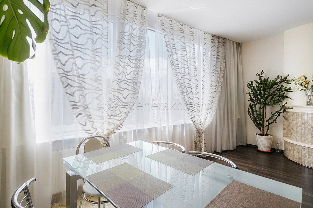 Аренда 3-комнатной квартиры 120 м², Генуэзская ул., 5