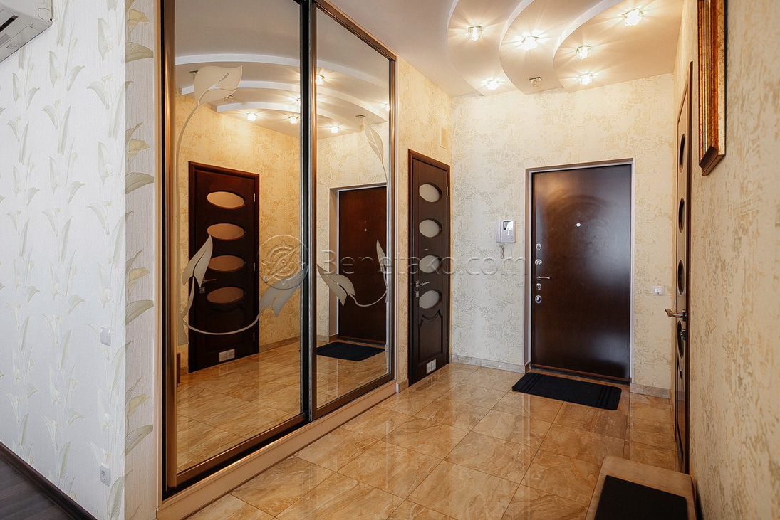 Аренда 3-комнатной квартиры 120 м², Генуэзская ул., 5