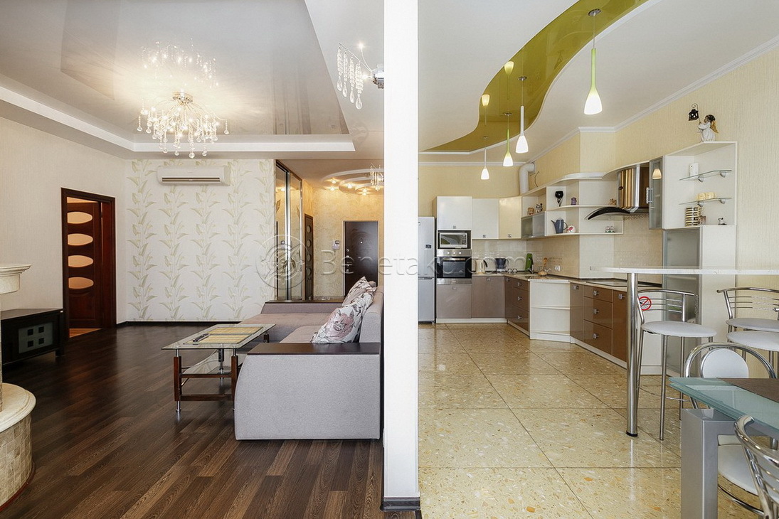 Аренда 3-комнатной квартиры 120 м², Генуэзская ул., 5