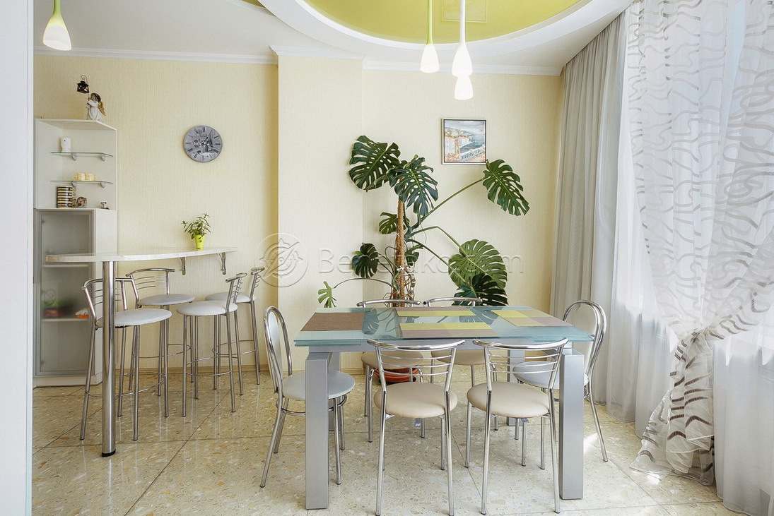 Аренда 3-комнатной квартиры 120 м², Генуэзская ул., 5