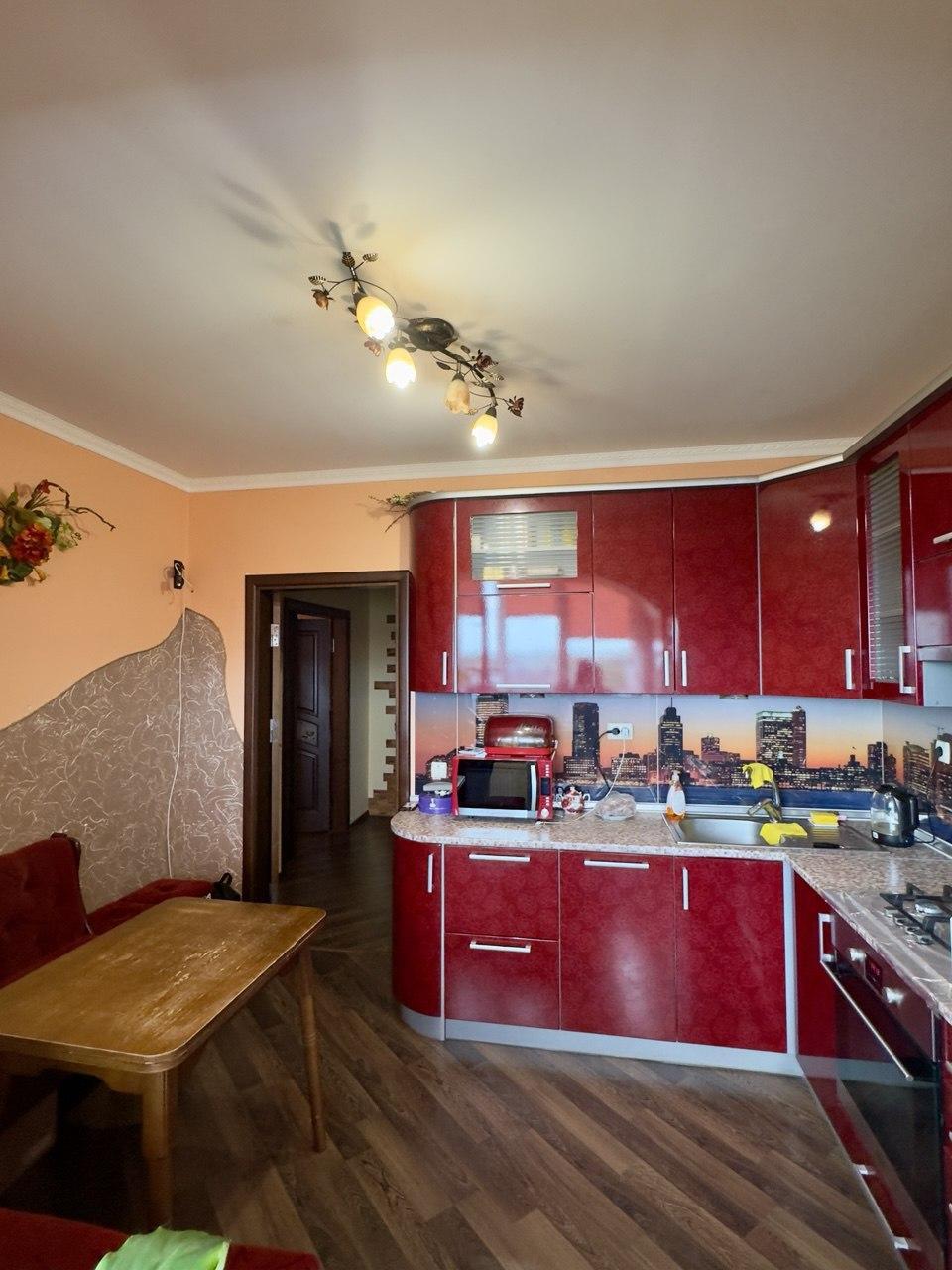 Продаж 2-кімнатної квартири 64.1 м², Ключный пер., 7