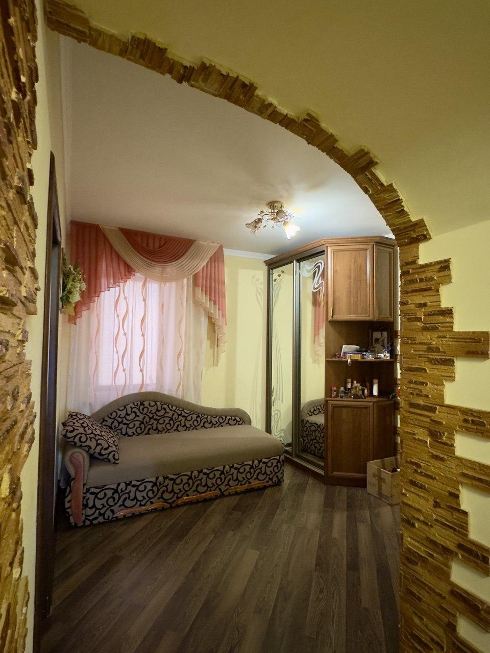 Продаж 2-кімнатної квартири 64.1 м², Ключный пер., 7