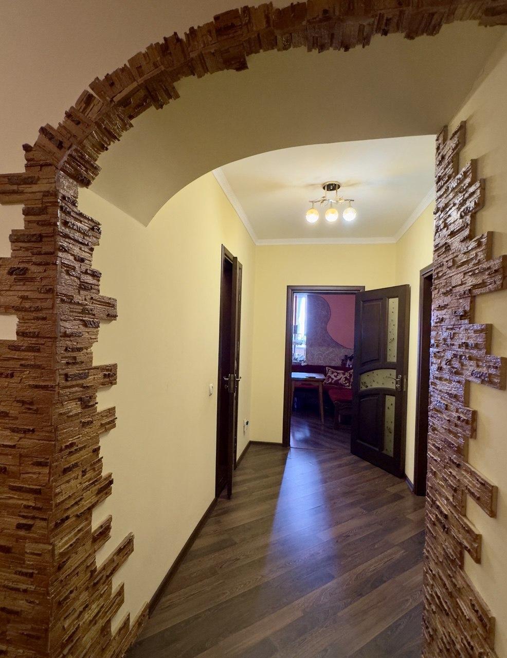 Продаж 2-кімнатної квартири 64.1 м², Ключный пер., 7