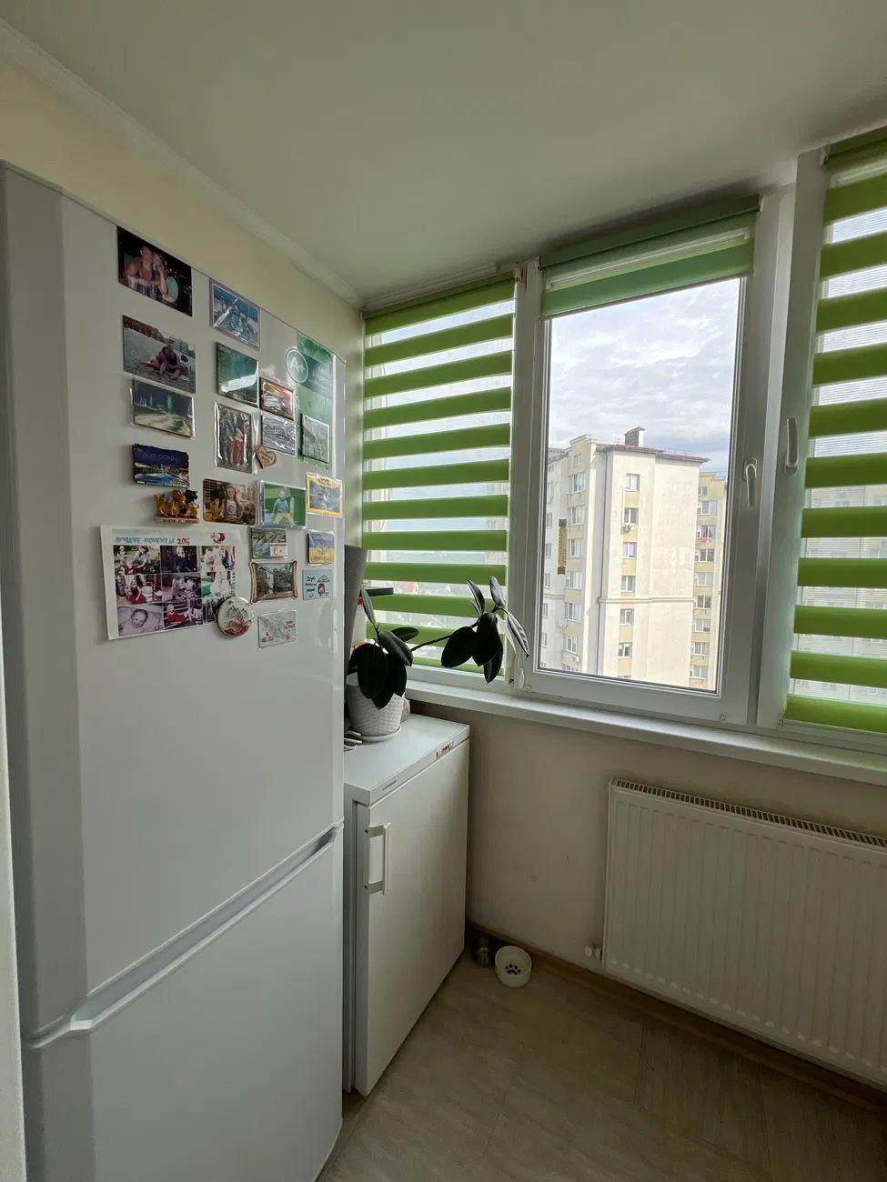 Продаж 2-кімнатної квартири 57 м², Василя Симоненка вул., 37