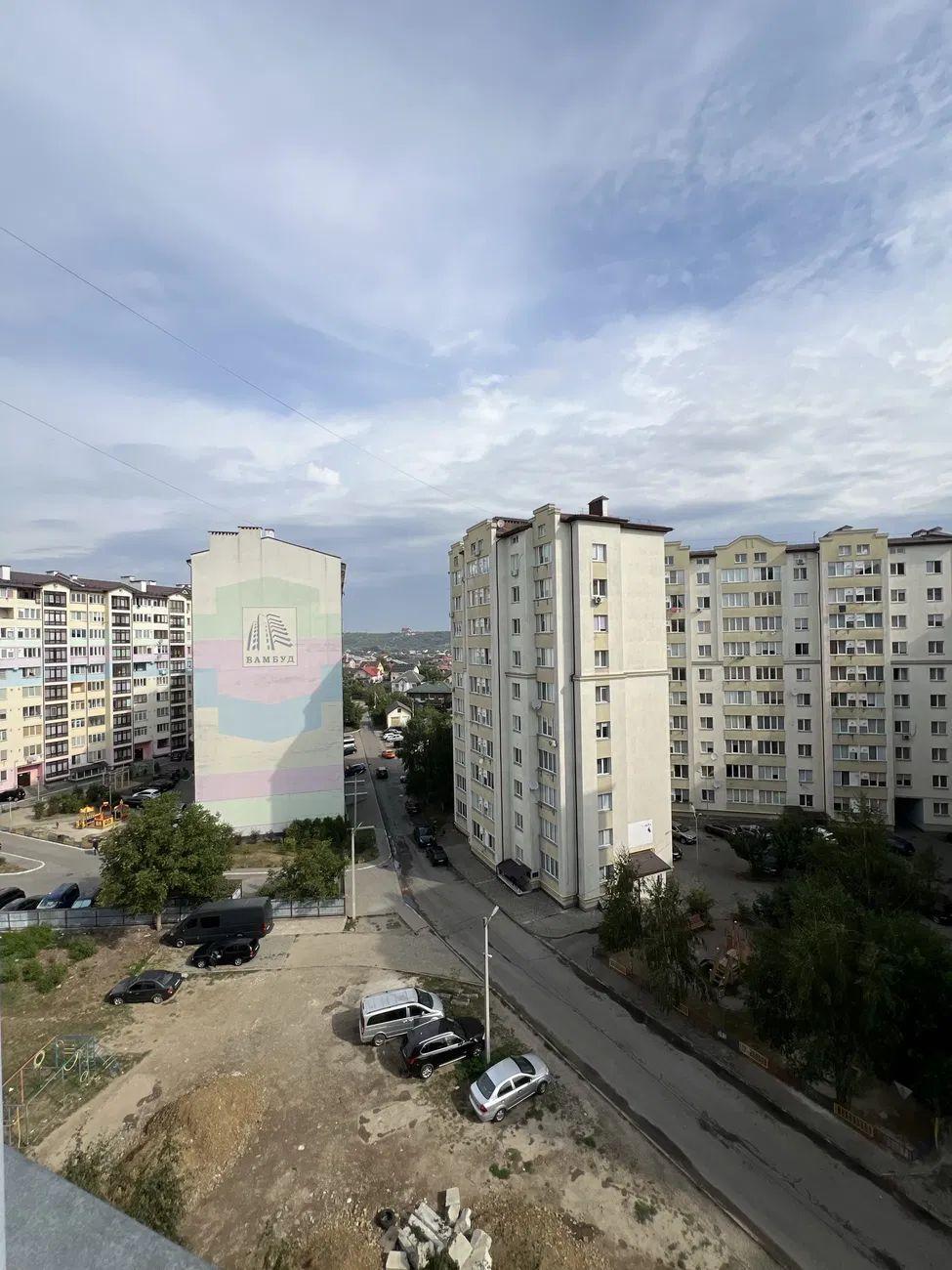 Продаж 2-кімнатної квартири 57 м², Василя Симоненка вул., 37