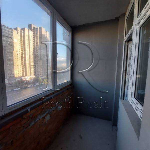 Продаж 2-кімнатної квартири 62 м², Ревуцького вул., 40Б