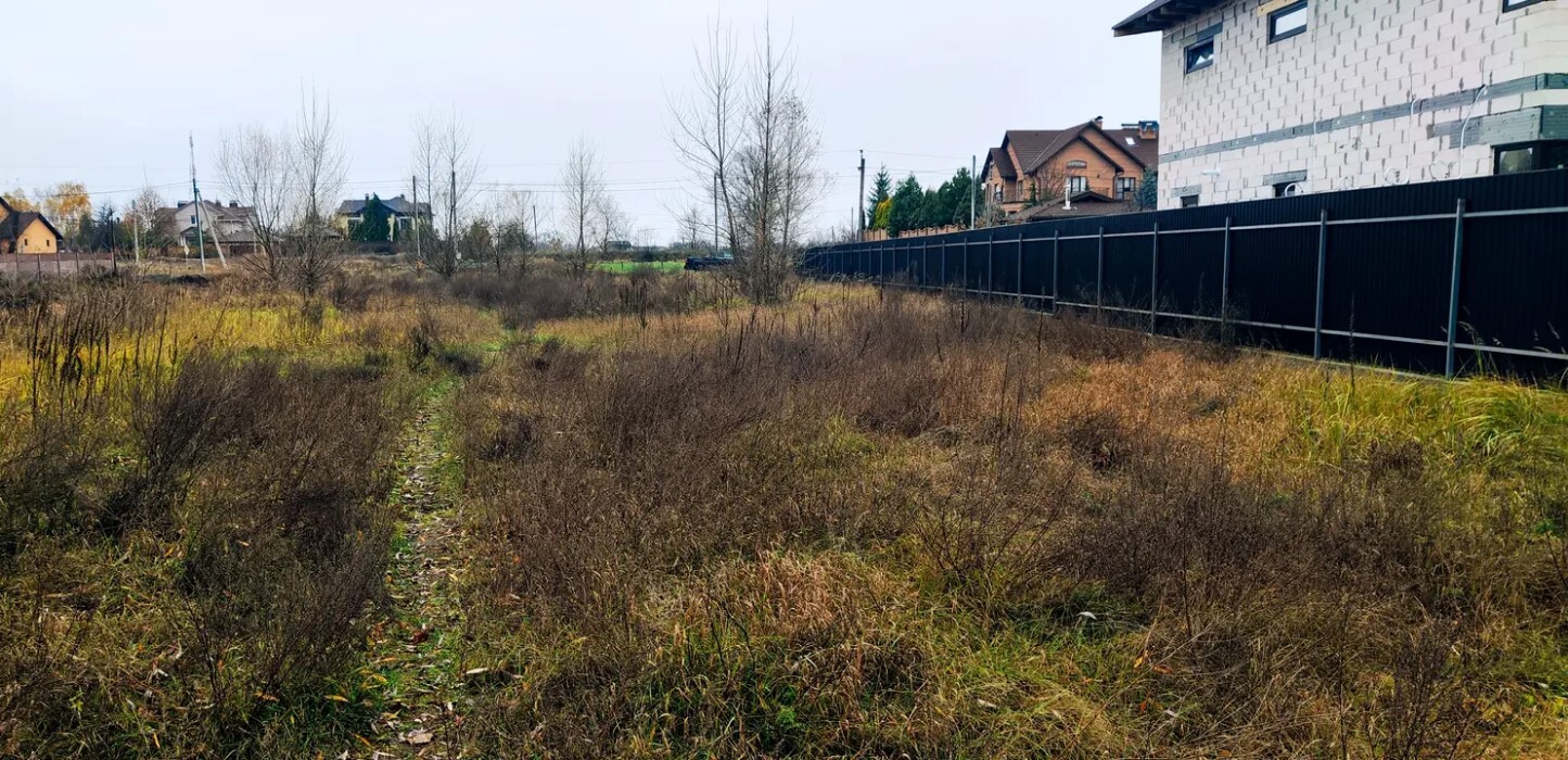 Продаж ділянки під індивідуальне житлове будівництво 20 соток