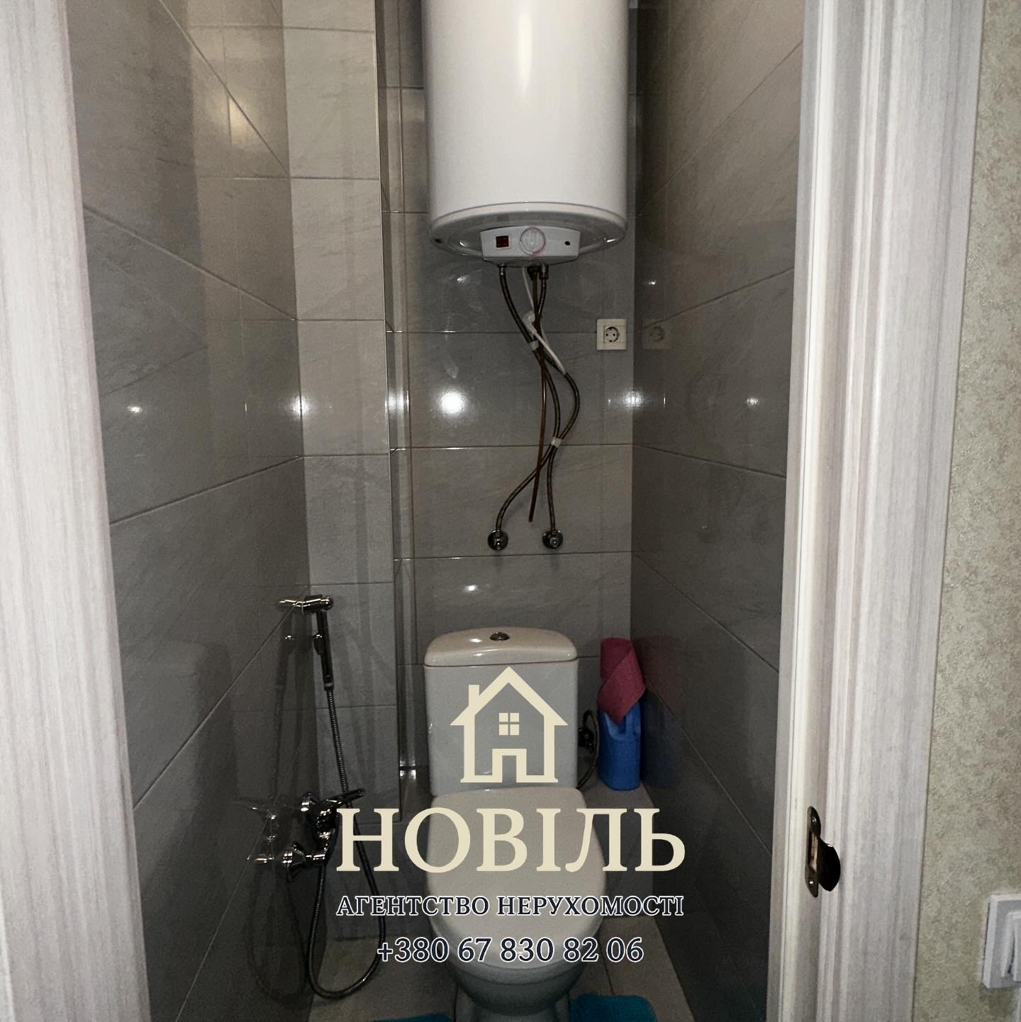 Продаж 2-кімнатної квартири 46 м², Юності вул., 1