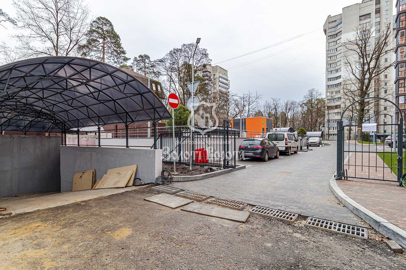 Продаж 1-кімнатної квартири 43.8 м², Мальовнича вул., 3