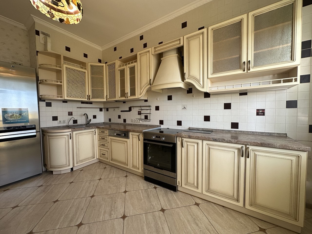 Оренда 2-кімнатної квартири 78 м², Гната Хоткевича вул., 10