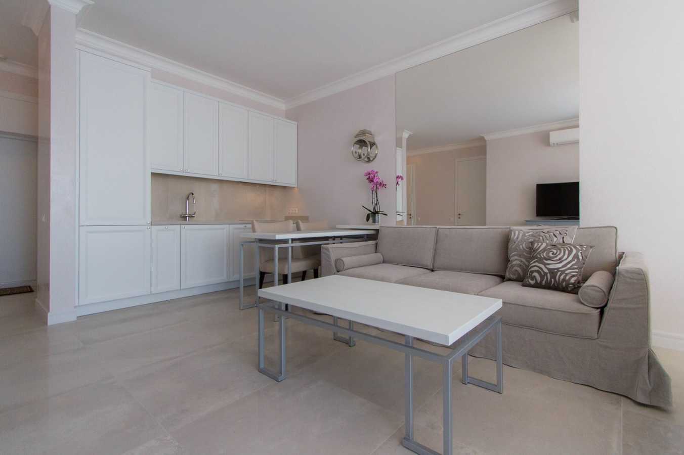 Аренда 1-комнатной квартиры 57 м², Саперное Поле ул., 3
