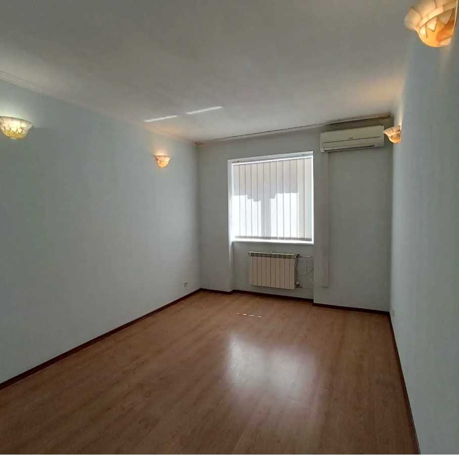 Оренда 2-кімнатної квартири 71 м², Введенська вул., 29/58