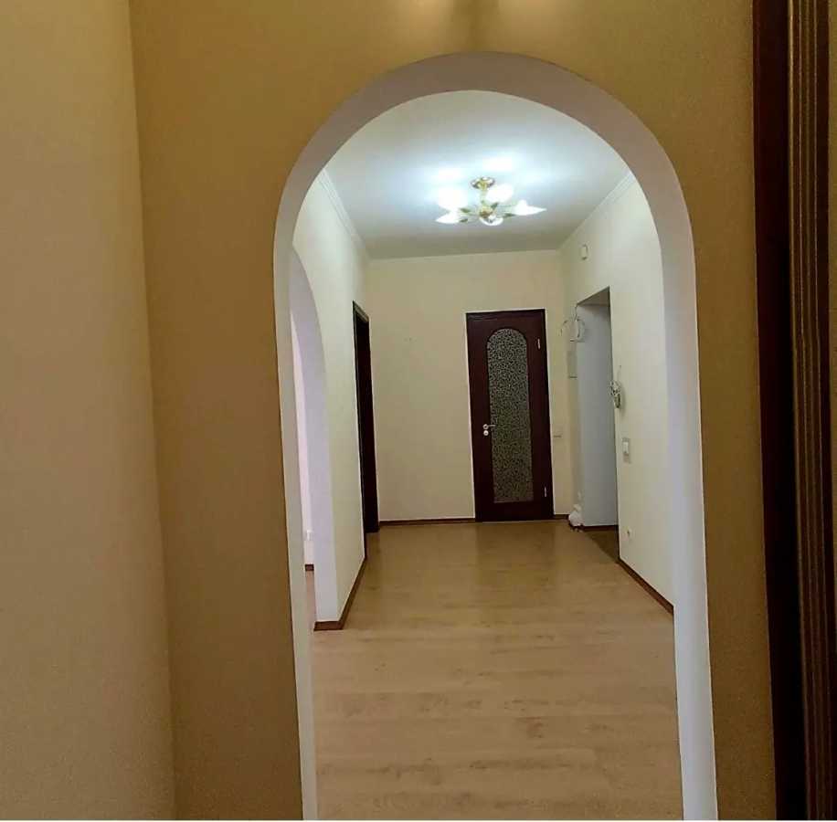 Оренда 2-кімнатної квартири 71 м², Введенська вул., 29/58