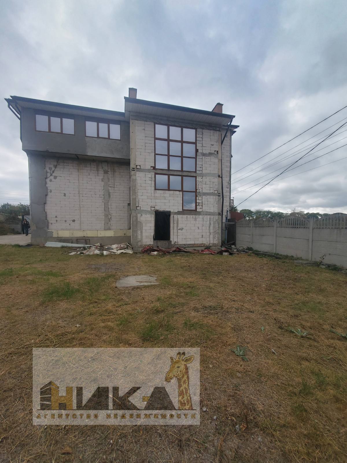 Продажа дома 300 м², Григория Чечета ул.