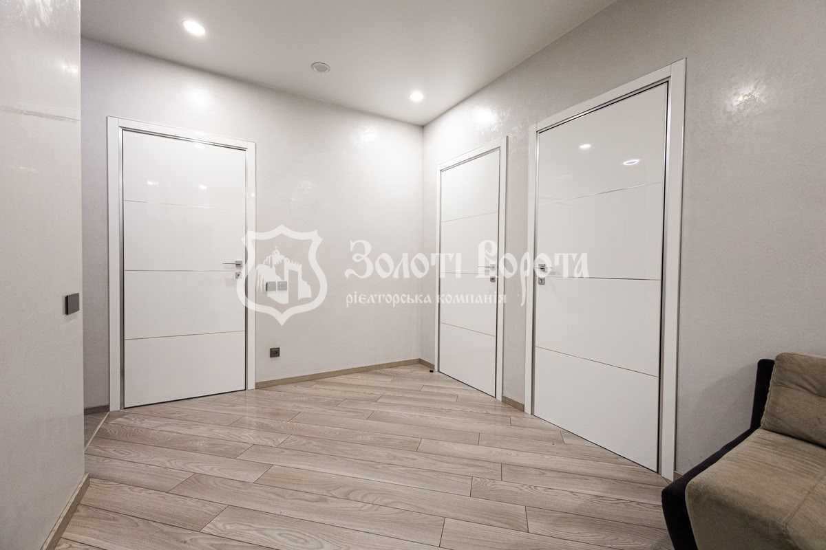 Продажа 2-комнатной квартиры 67.2 м², Андрея Аболмасова ул., 4а