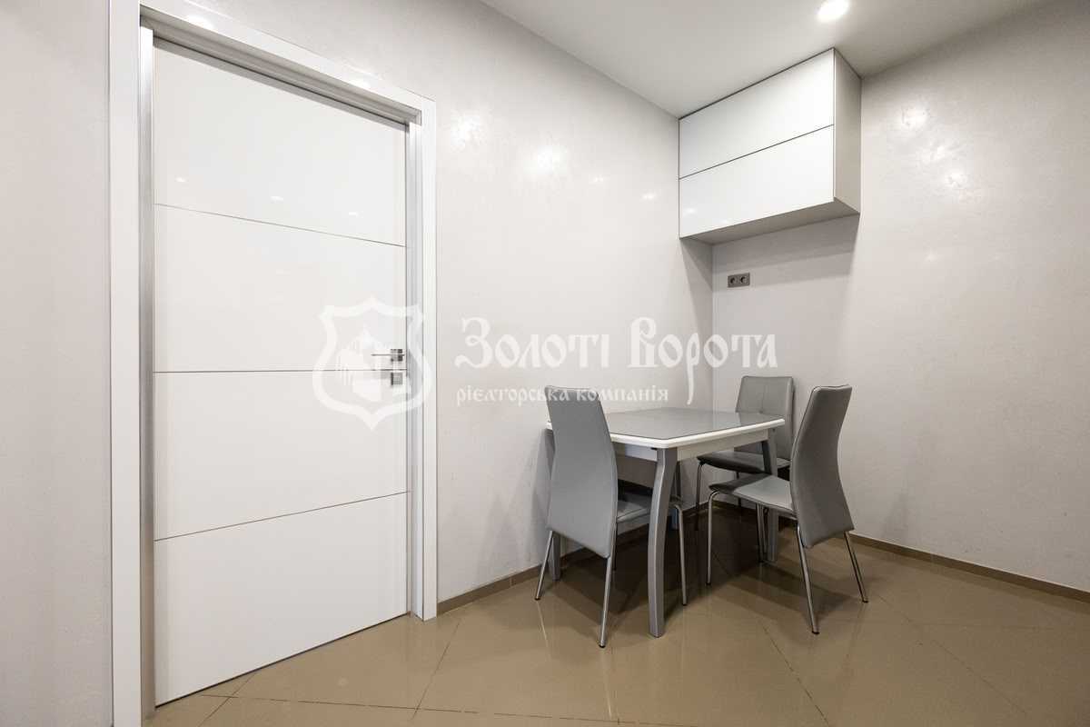 Продажа 2-комнатной квартиры 67.2 м², Андрея Аболмасова ул., 4а