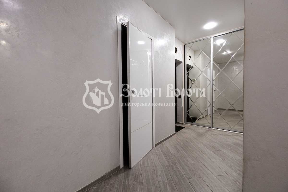 Продажа 2-комнатной квартиры 67.2 м², Андрея Аболмасова ул., 4а