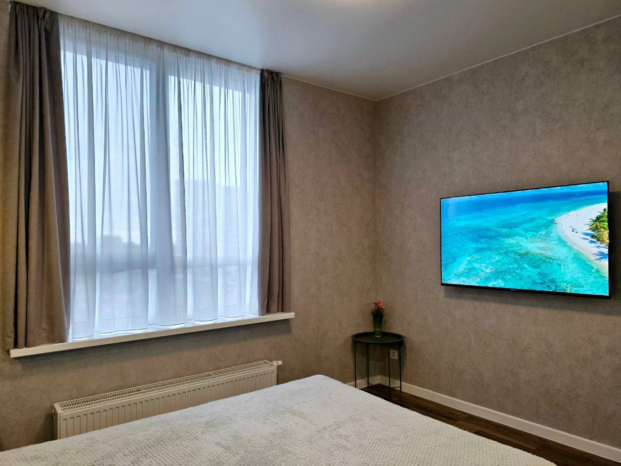 Оренда 2-кімнатної квартири 50 м², Зоряний бул.