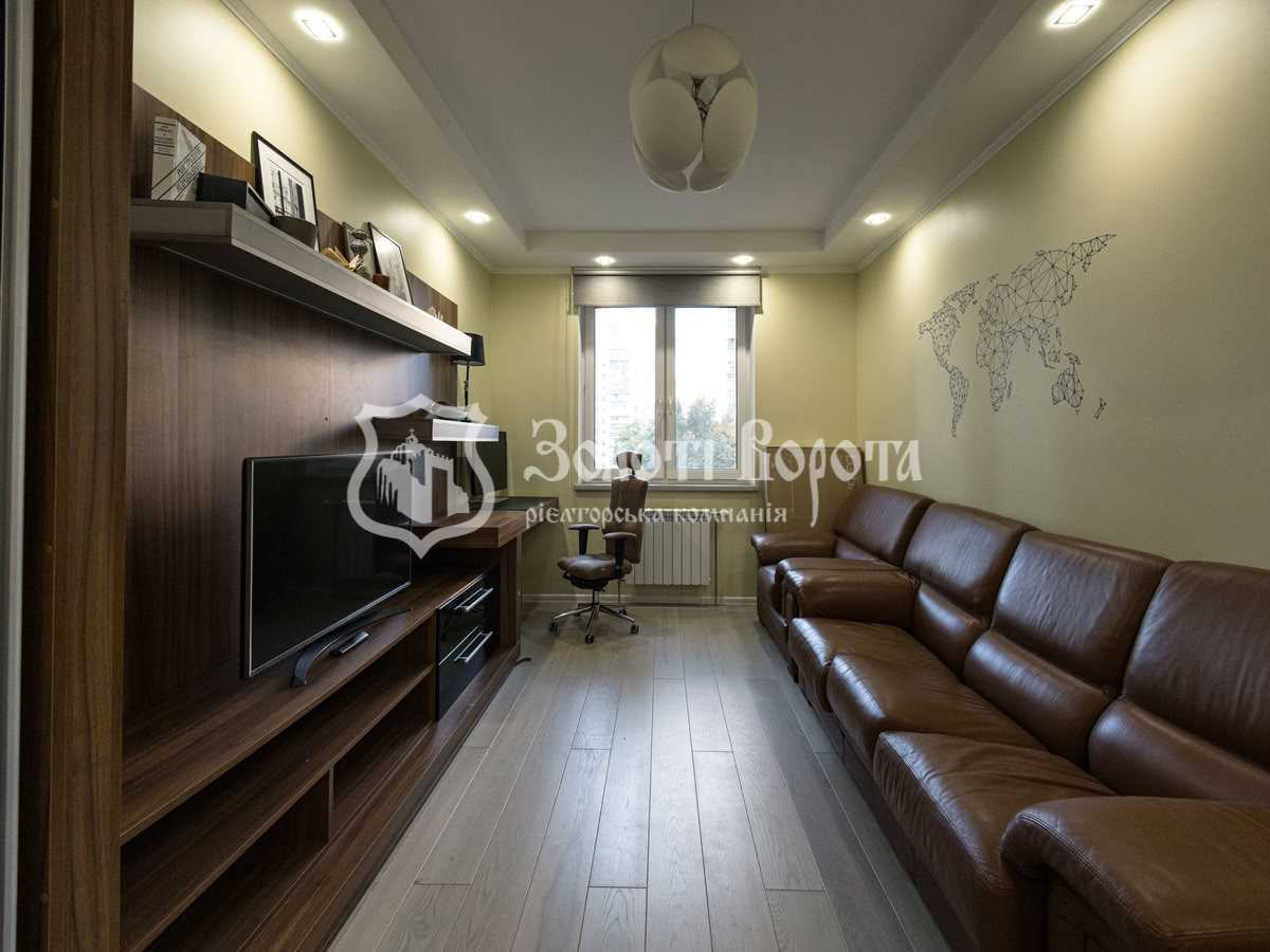 Продаж 2-кімнатної квартири 77.1 м², Патріарха Мстислава Скрипника вул., 40