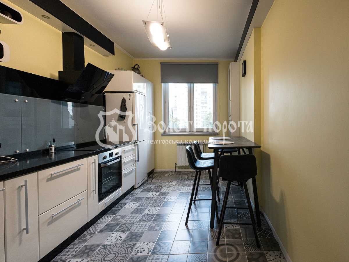 Продаж 2-кімнатної квартири 77.1 м², Патріарха Мстислава Скрипника вул., 40