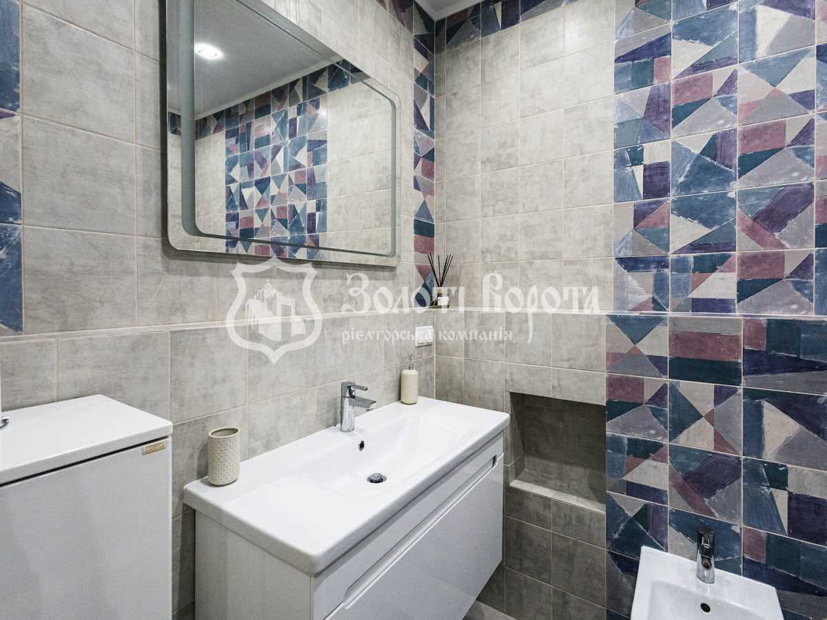 Продаж 2-кімнатної квартири 77.1 м², Патріарха Мстислава Скрипника вул., 40