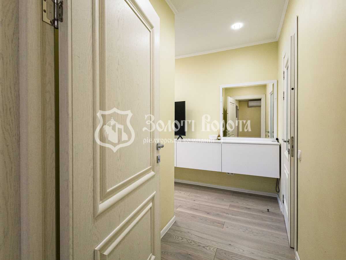Продаж 2-кімнатної квартири 77.1 м², Патріарха Мстислава Скрипника вул., 40