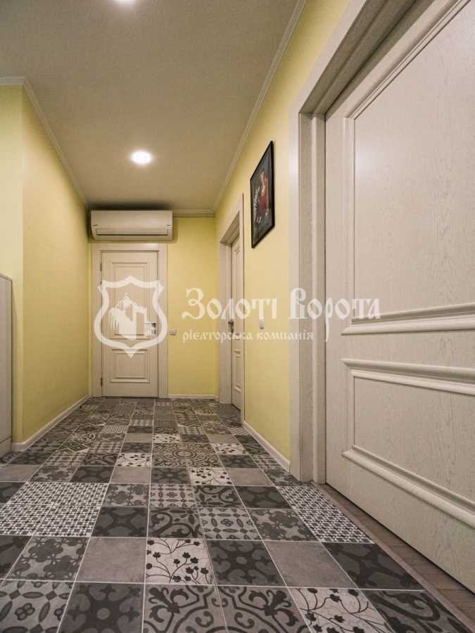 Продаж 2-кімнатної квартири 77.1 м², Патріарха Мстислава Скрипника вул., 40