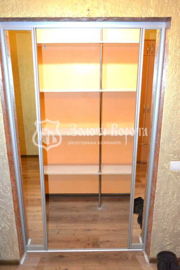 Продаж 1-кімнатної квартири 50.4 м², Михайла Донця вул., Драгоманова, 2а