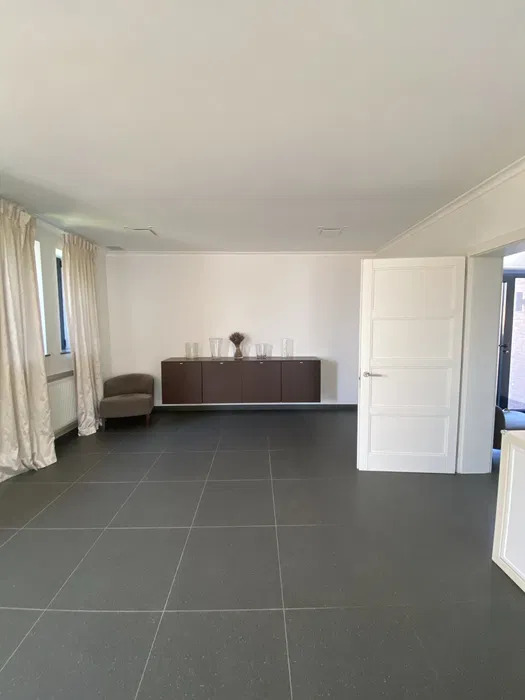 Аренда коттеджа 380 м², 5-я Абрикосовая ул.