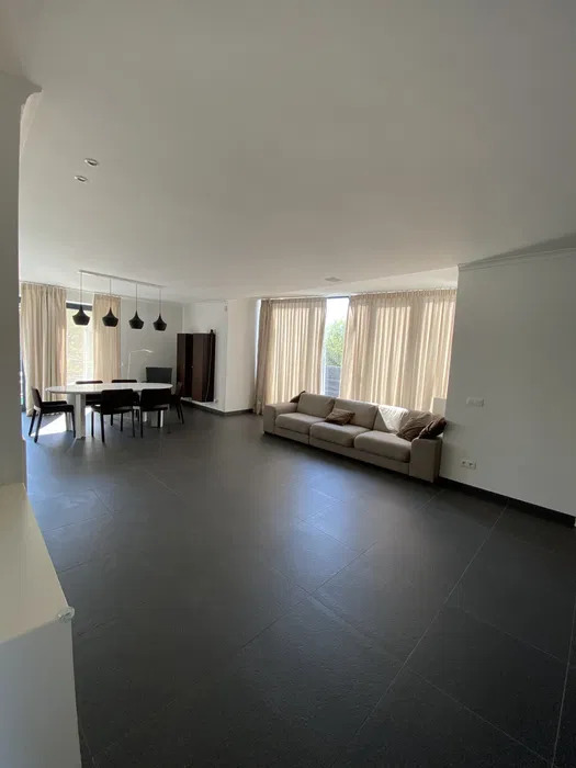 Аренда коттеджа 380 м², 5-я Абрикосовая ул.