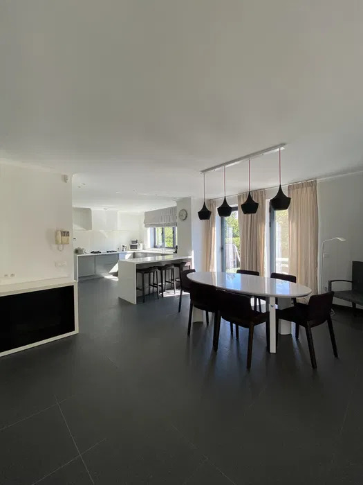 Аренда коттеджа 380 м², 5-я Абрикосовая ул.