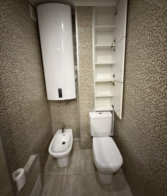 Продажа 2-комнатной квартиры 74 м², Богдана Хмельницкого ул.