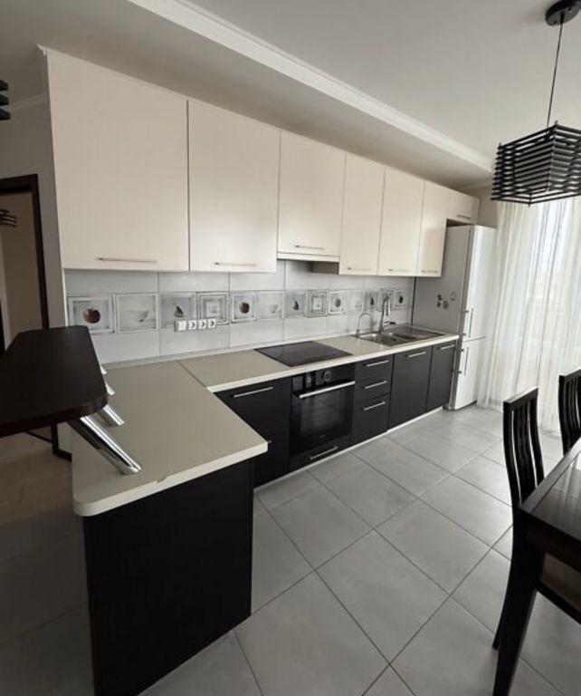 Продажа 2-комнатной квартиры 74 м², Богдана Хмельницкого ул.