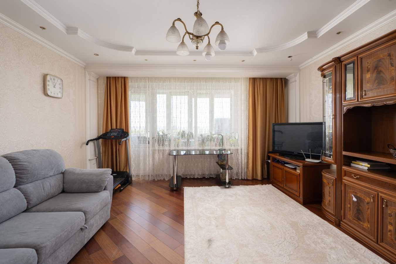 Продажа 3-комнатной квартиры 98 м², Старонаводницкая ул., 8А