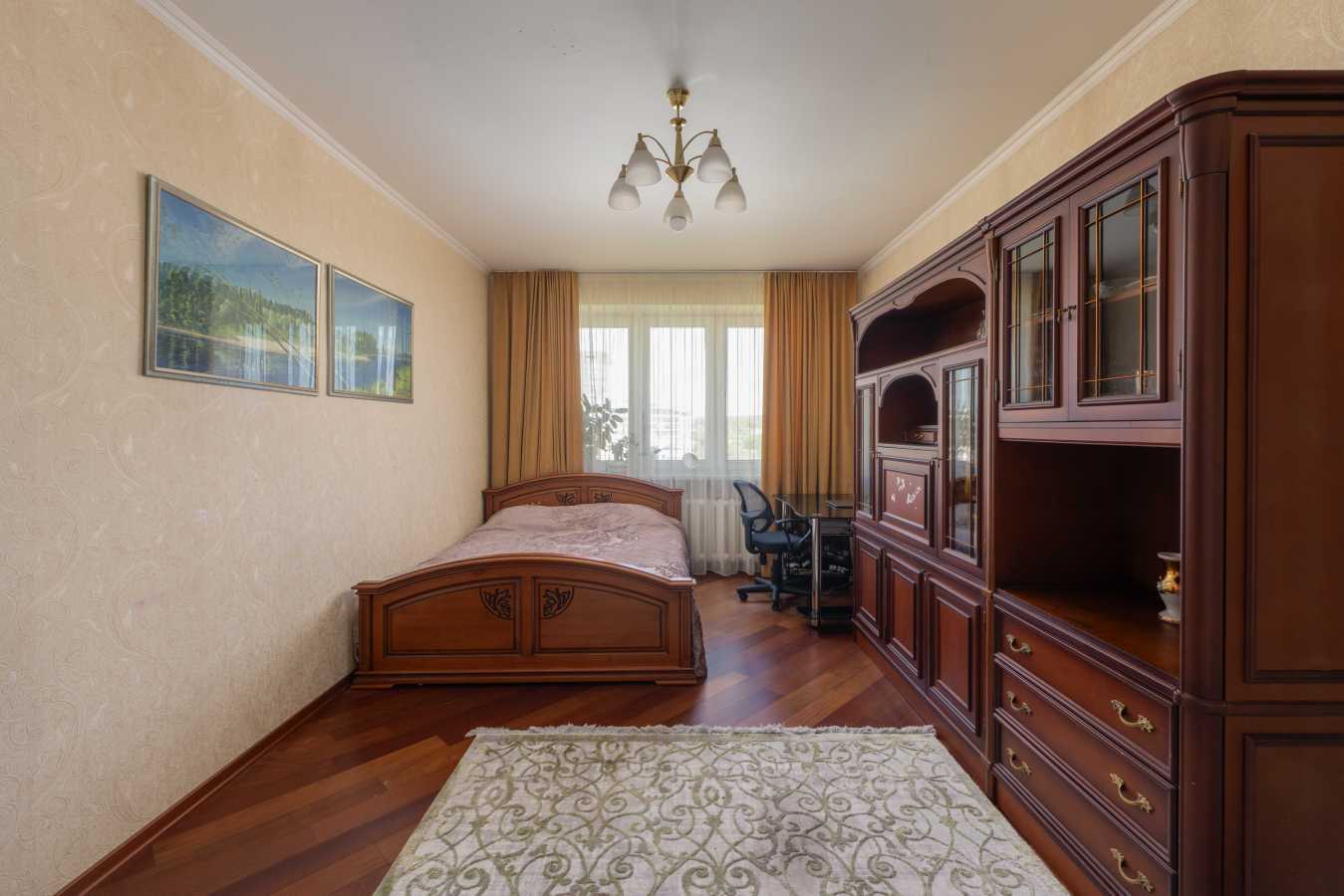 Продажа 3-комнатной квартиры 98 м², Старонаводницкая ул., 8А