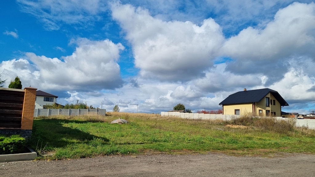 Продажа участка под индивидуальное жилое строительство 8.26 соток