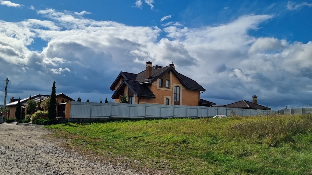 Продажа участка под индивидуальное жилое строительство 8.26 соток