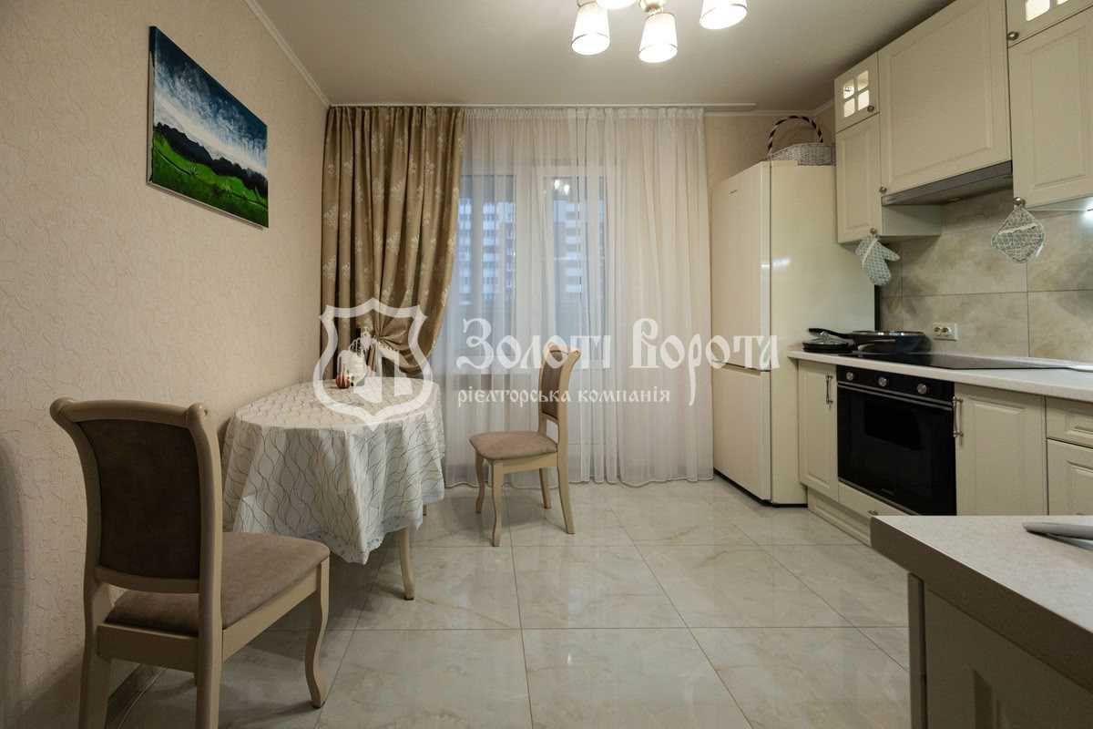 Продажа 3-комнатной квартиры 101.7 м², Балтийский пер., 3