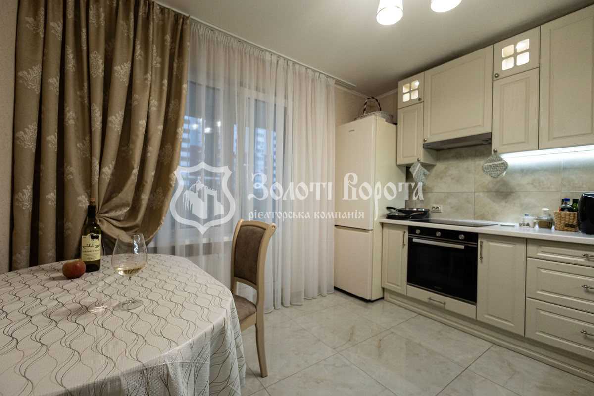 Продажа 3-комнатной квартиры 101.7 м², Балтийский пер., 3