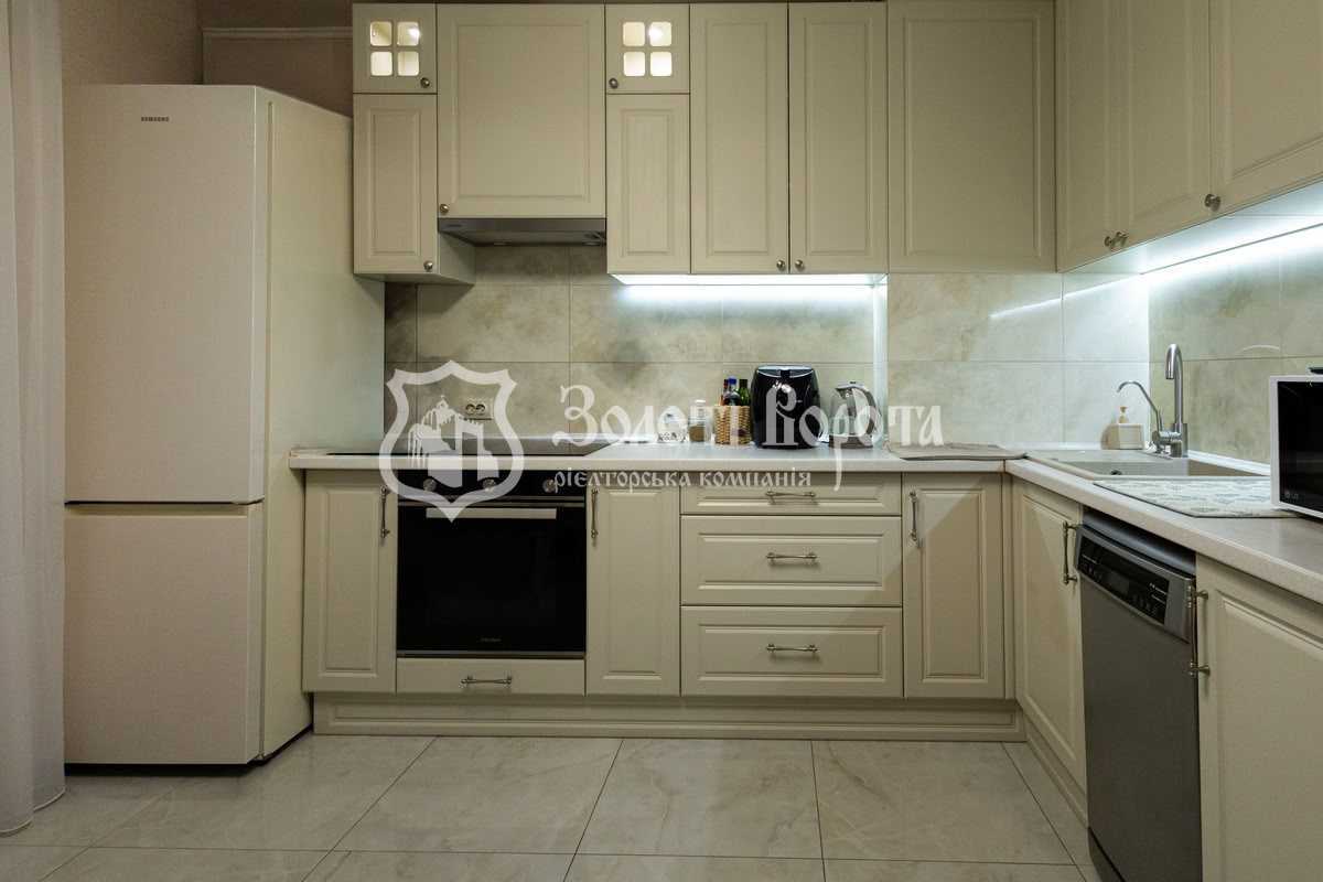 Продажа 3-комнатной квартиры 101.7 м², Балтийский пер., 3