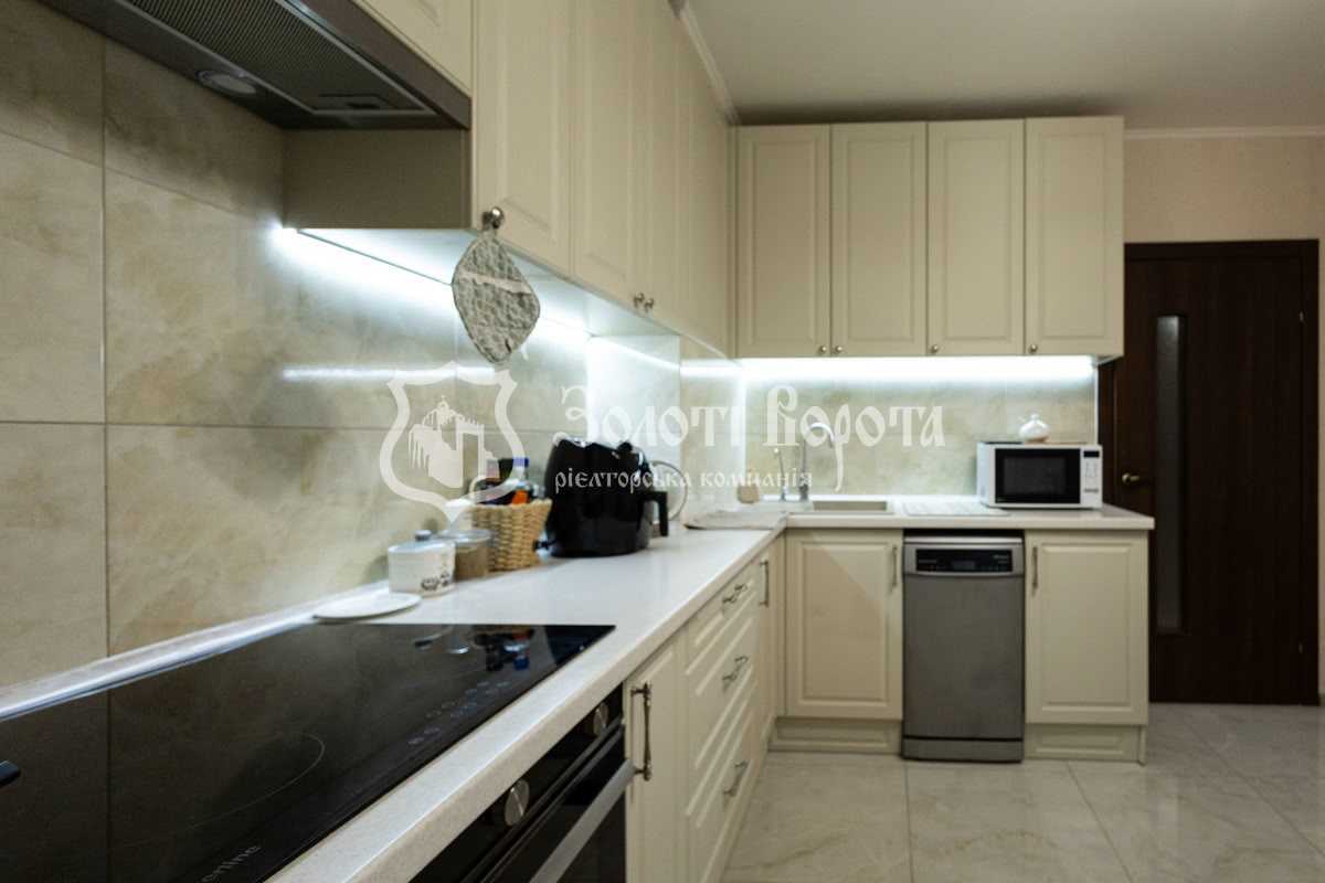 Продажа 3-комнатной квартиры 101.7 м², Балтийский пер., 3
