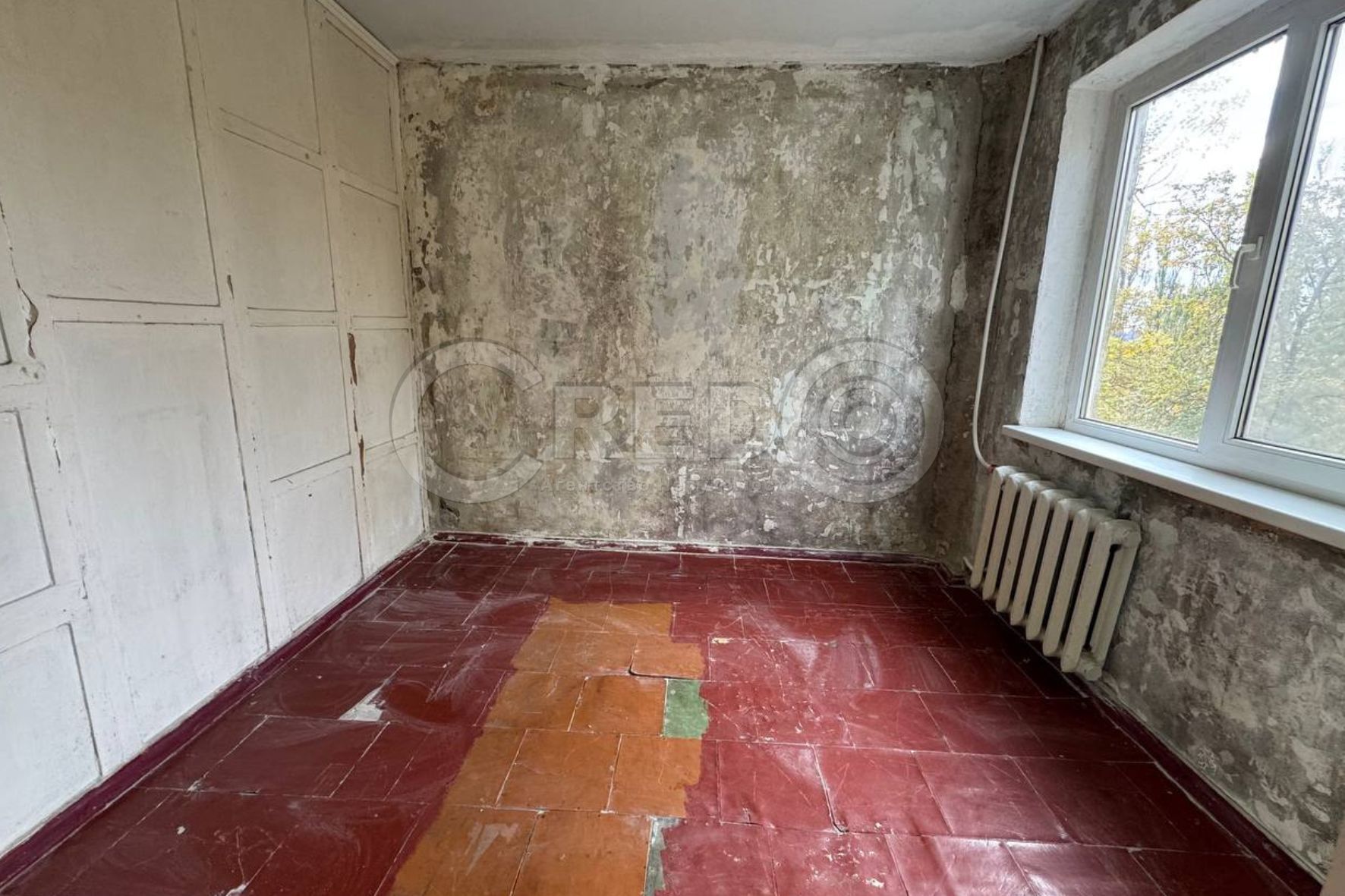 Продажа 3-комнатной квартиры 48 м², Соборности ул.