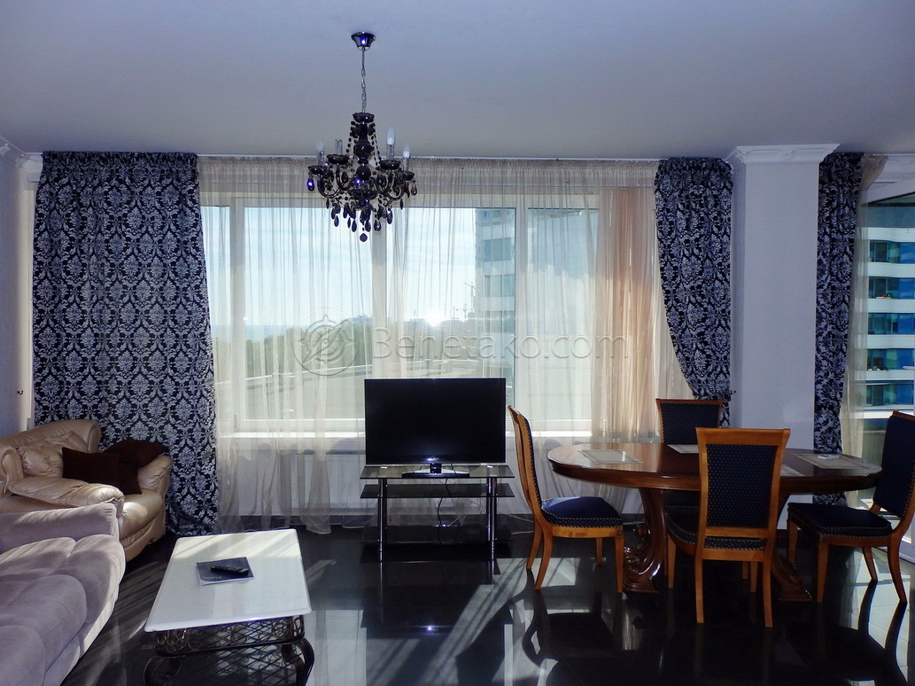 Аренда 3-комнатной квартиры 100 м², Литературная ул., 1А