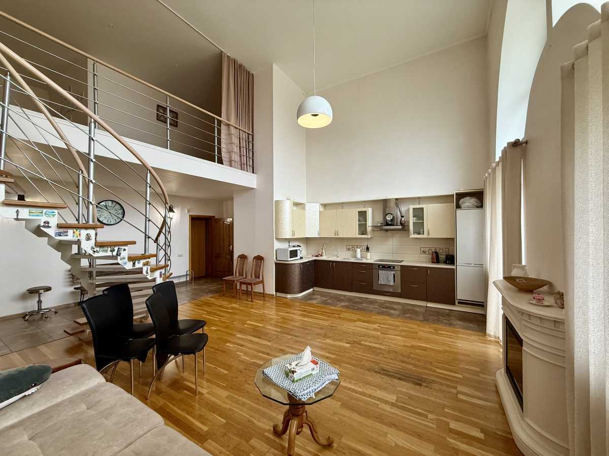 Аренда 3-комнатной квартиры 170 м², Героев Сталинграда просп., 16В