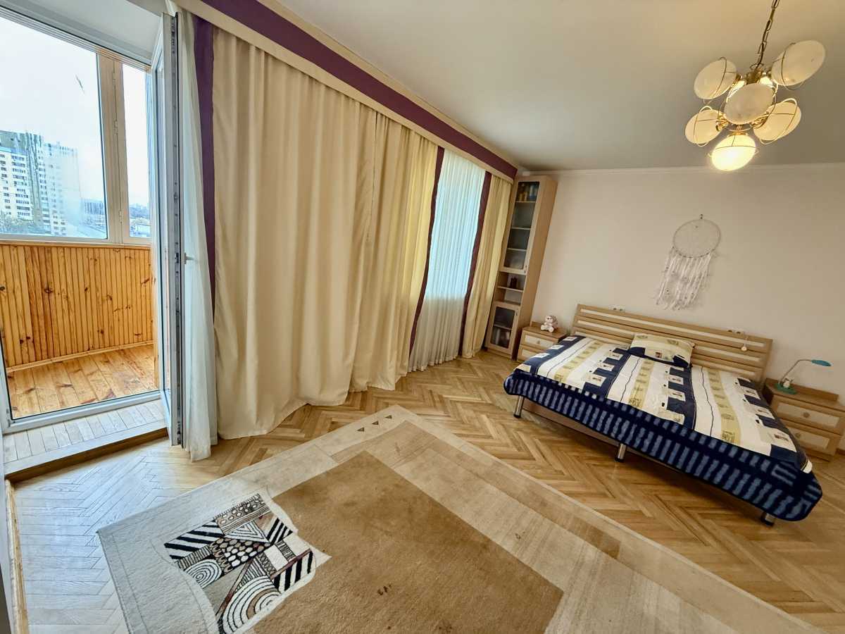 Аренда 3-комнатной квартиры 170 м², Героев Сталинграда просп., 16В