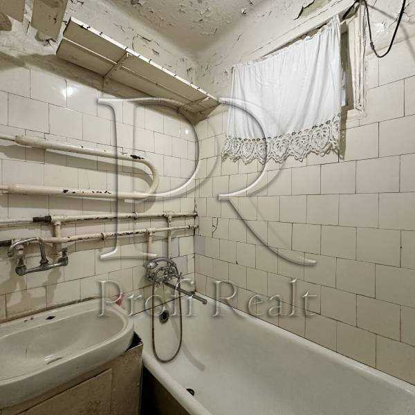 Продажа 3-комнатной квартиры 56 м², Верховного Совета бул., 17